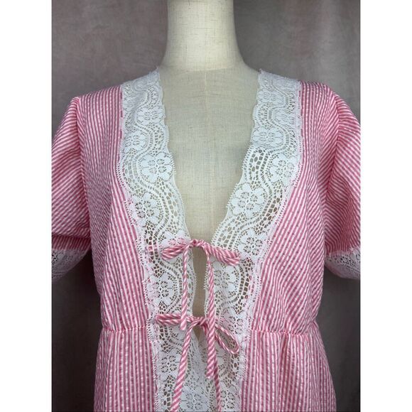 Vintage 1970s Pink Pinstripe Seersucker Lingerie Robe Peignoir - Picture 2 of 7